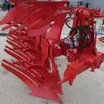 Плуг напівнавісний   обертового типу «МАЙСТЕР А8» 6+1+1 корпусний у борозні полосовий відвал «OPTIKON»